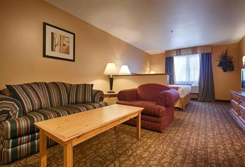 هتل Best Western Sawtooth Inn And Suites