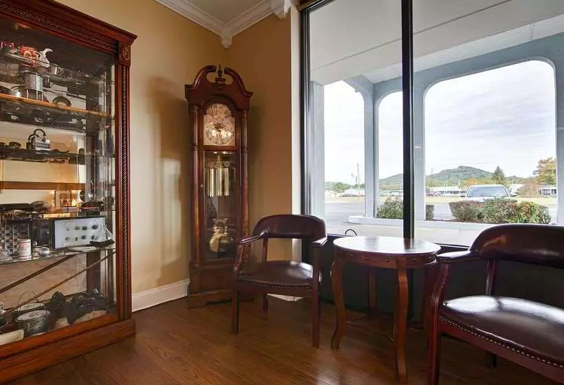 בית מלון כפרי Best Western Wilderness Trail Inn