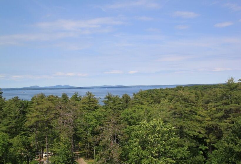 ホテル Bluenose Inn   Bar Harbor