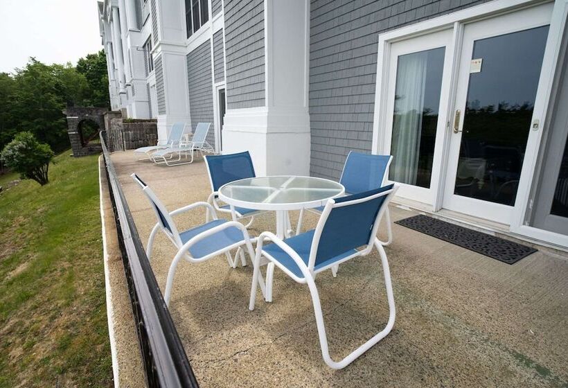 ホテル Bluenose Inn   Bar Harbor