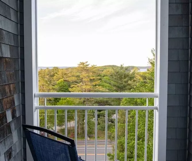 هتل Bluenose Inn   Bar Harbor