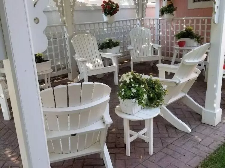 هتل Boardwalk Plaza