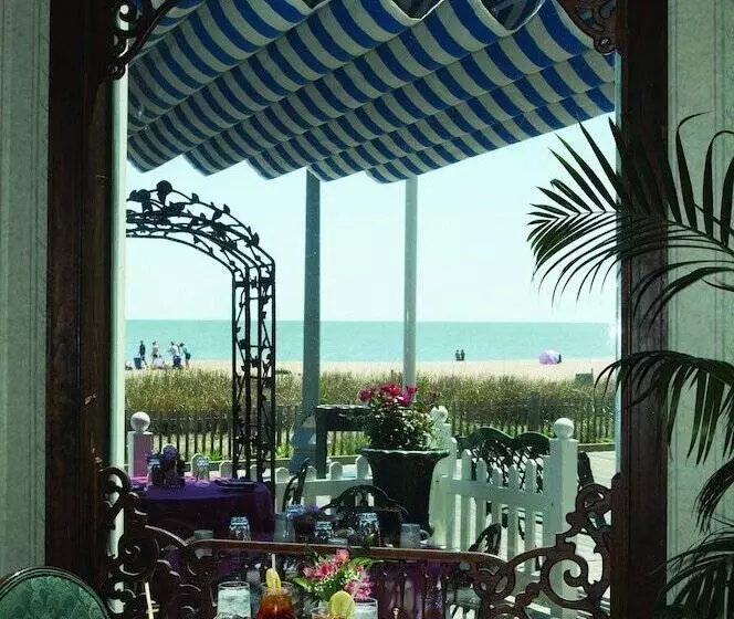 هتل Boardwalk Plaza