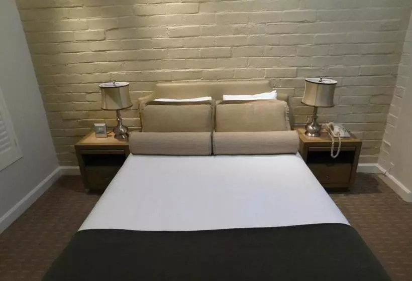 هتل Le Petit Pali Brentwood