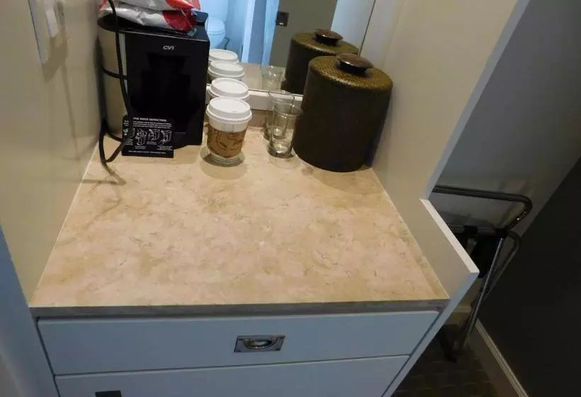 هتل Le Petit Pali Brentwood