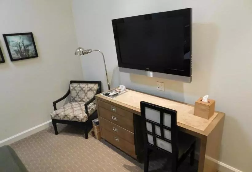 هتل Le Petit Pali Brentwood