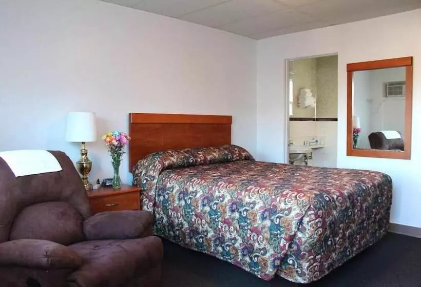 酒店 Budget Host Crestview Inn