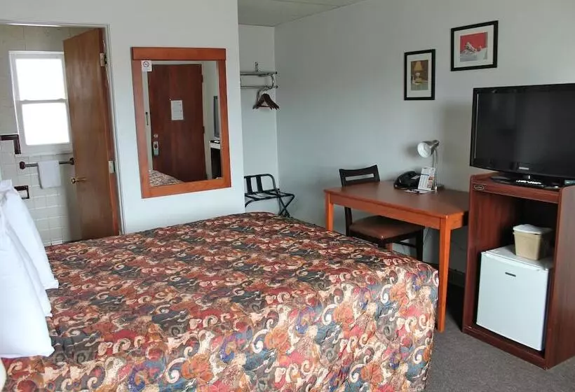 酒店 Budget Host Crestview Inn