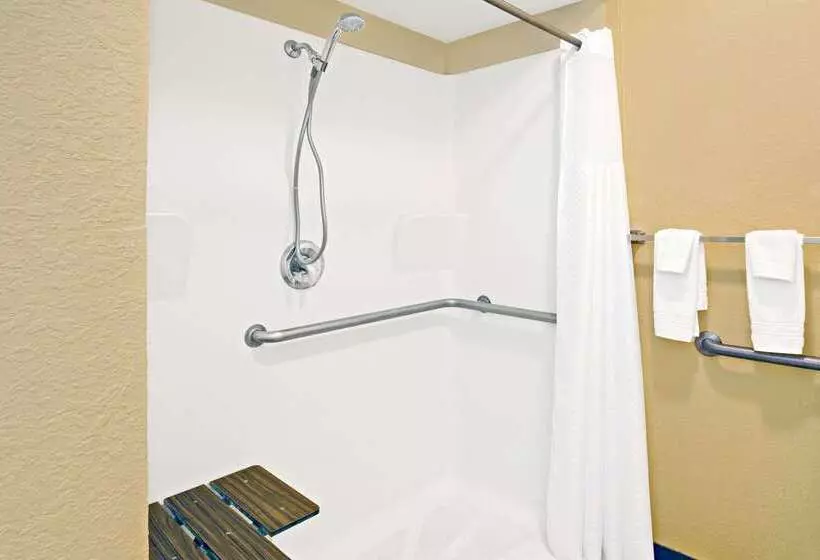 酒店 Days Inn By Wyndham Boerne