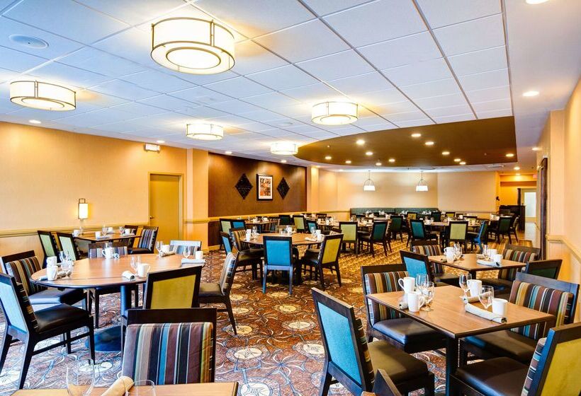 Otel Doubletree By Hilton Raleigh  Brownstone  University