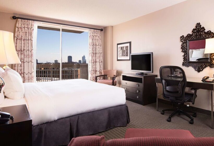 Otel Doubletree By Hilton Raleigh  Brownstone  University