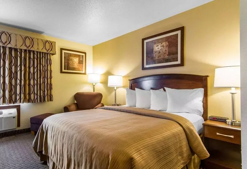 هتل Quality Inn