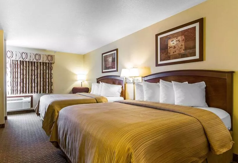 هتل Quality Inn