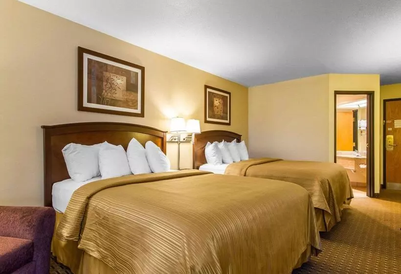 هتل Quality Inn