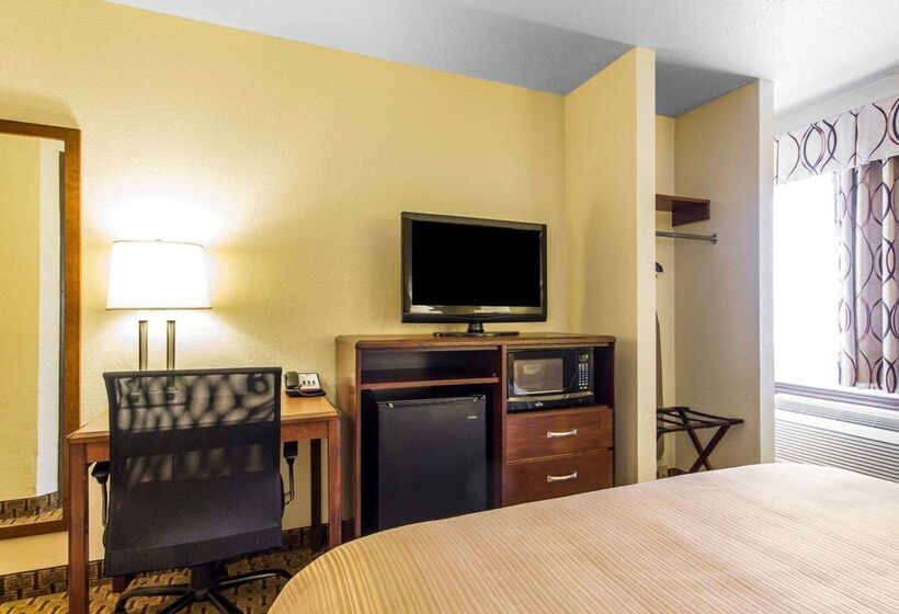 فندق Quality Inn