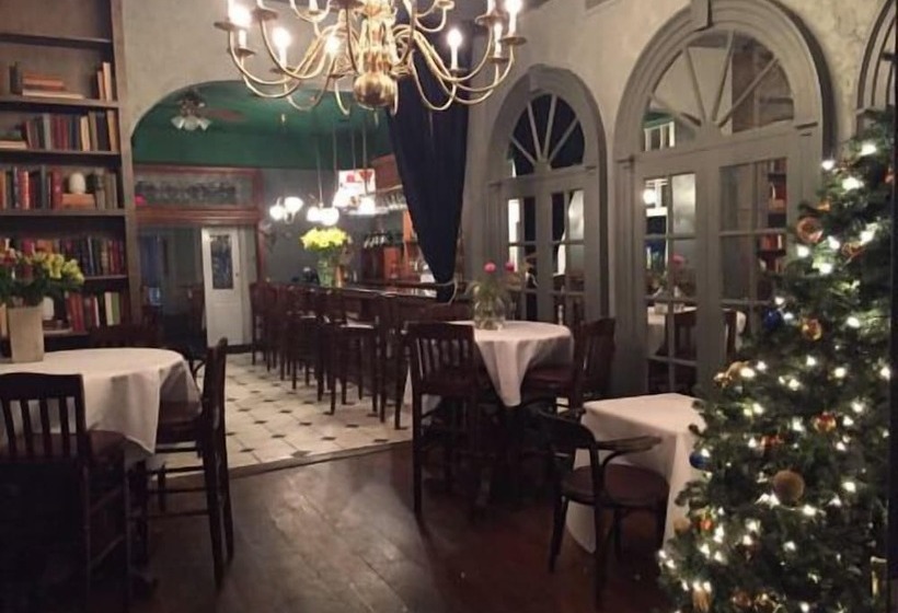 Отель The Brick