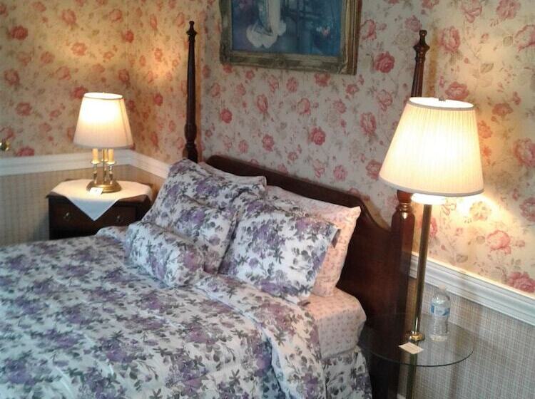 Отель The Brick