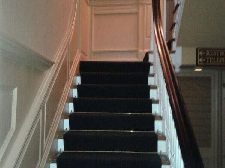 Отель The Brick