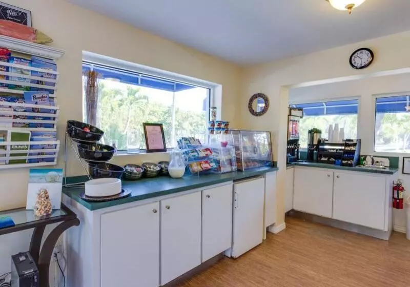 منتجع Sunset Beach Inn