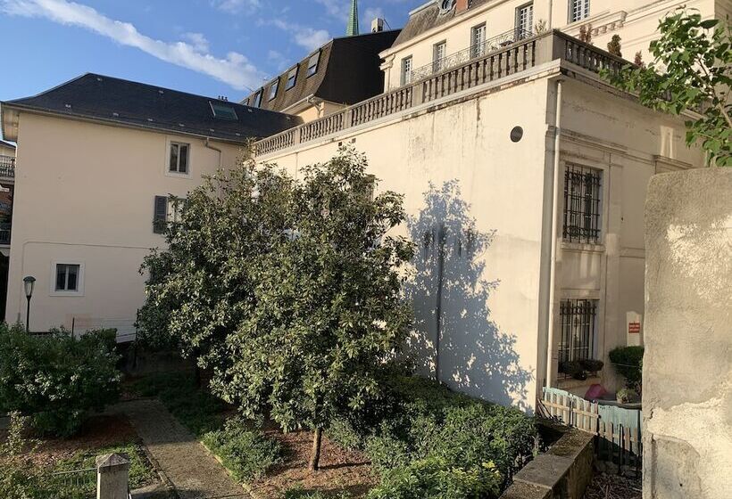 هتل Initial By Balladins, Hôtel Broisin