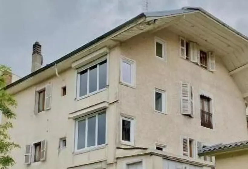 ホテル Initial By Balladins, Hôtel Broisin