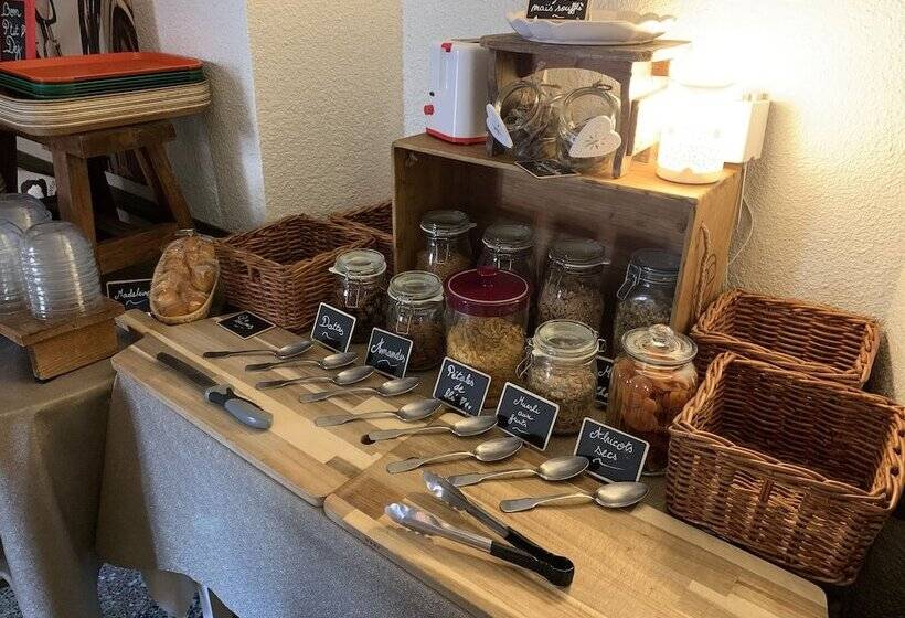 هتل Initial By Balladins, Hôtel Broisin