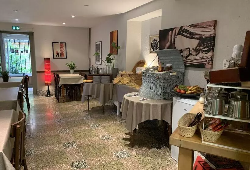 ホテル Initial By Balladins, Hôtel Broisin