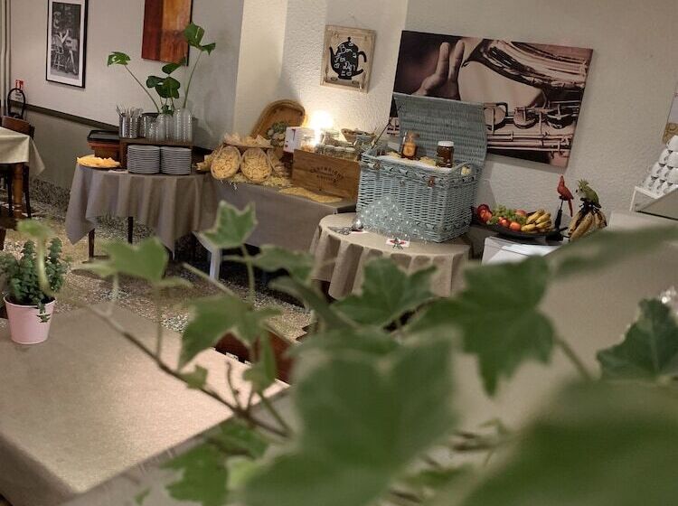 هتل Initial By Balladins, Hôtel Broisin