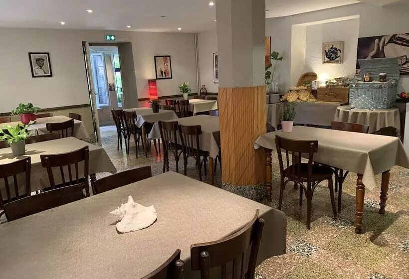 ホテル Initial By Balladins, Hôtel Broisin