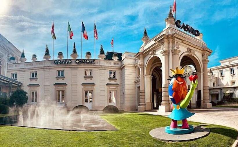 هتل Initial By Balladins, Hôtel Broisin