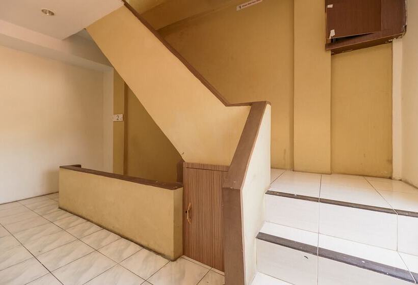 فندق Reddoorz Syariah Near Simpang Surabaya Aceh