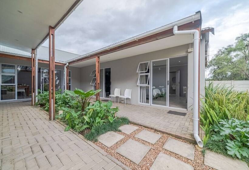 פנסיון Azaria Guesthouse