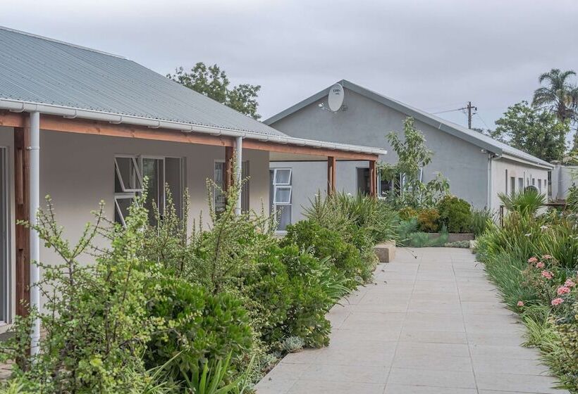 פנסיון Azaria Guesthouse