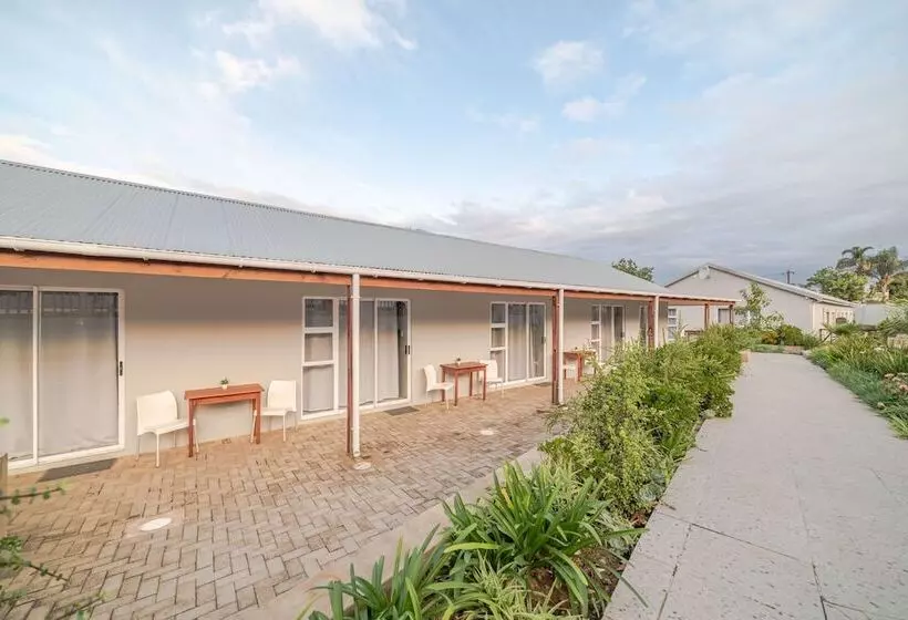 Majatalo Azaria Guesthouse