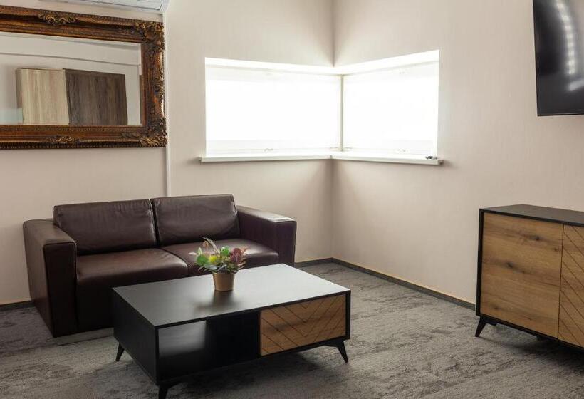 پانسیون Svečių Namai Ten