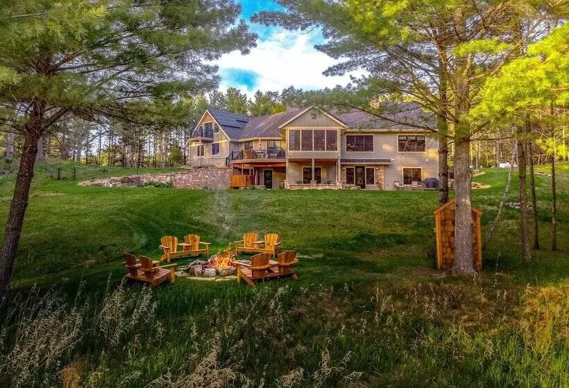 ベッドアンドブレックファースト Inn At The River