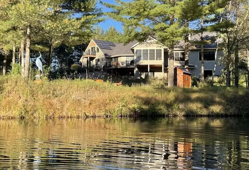 ベッドアンドブレックファースト Inn At The River