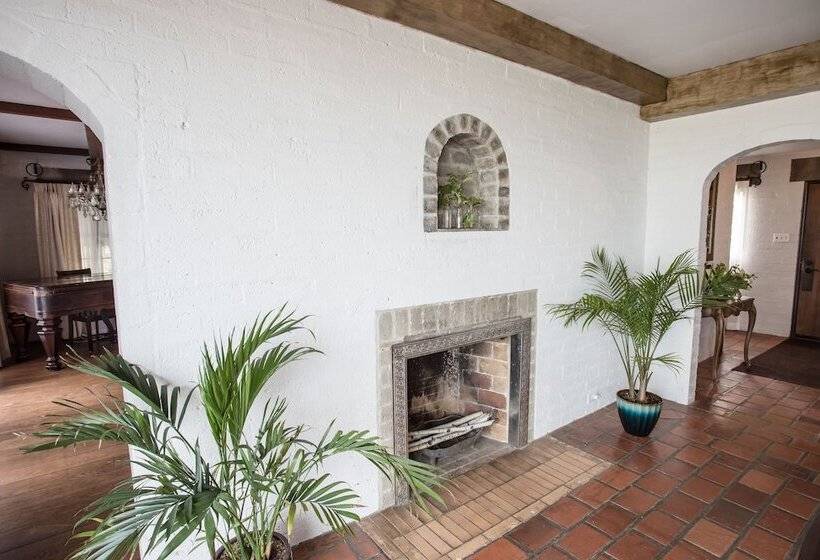 住宿加早餐  Hummingbird Estate