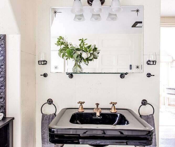 住宿加早餐  Hummingbird Estate