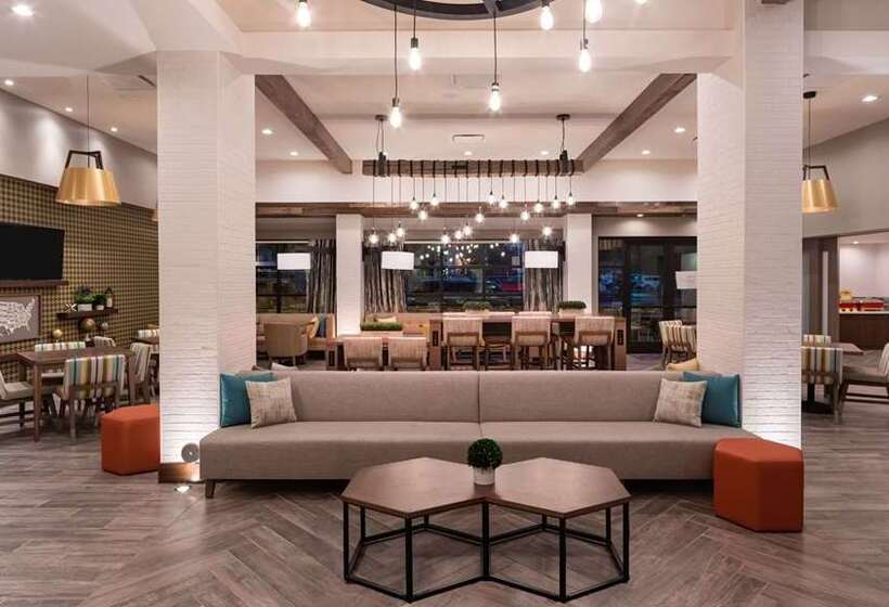 Отель Hampton Inn Riverside Downtown