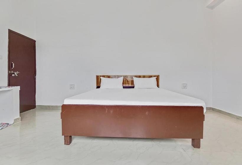 בית מלון כפרי Spot On 40522 Siya  & Garden