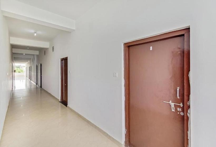 בית מלון כפרי Spot On 40522 Siya  & Garden