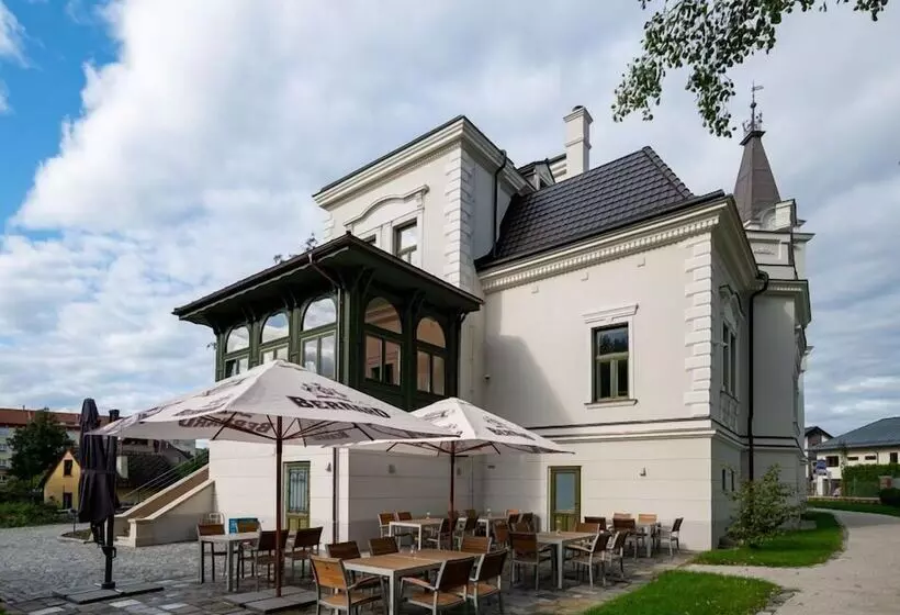 Hotelli Villa Rosenaw