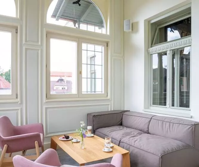 Hotelli Villa Rosenaw