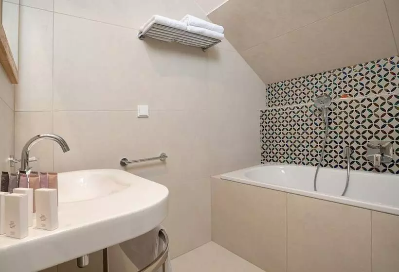 Hotelli Villa Rosenaw