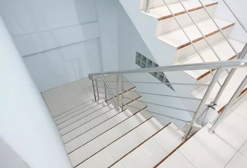 Majatalo Reddoorz Near Universitas Sisingamangaraja Medan