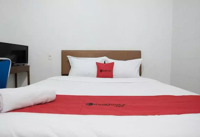 Majatalo Reddoorz Near Universitas Sisingamangaraja Medan