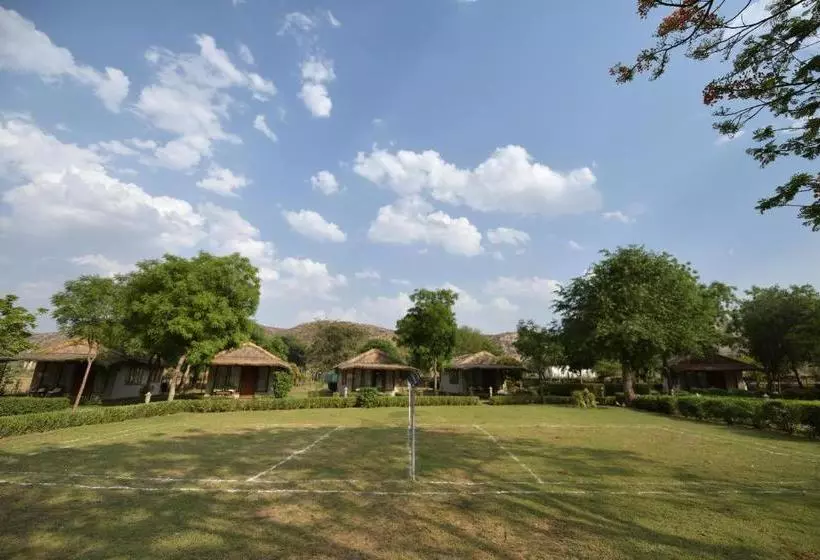 Lomakeskus Dera Village  The Clement Retreats