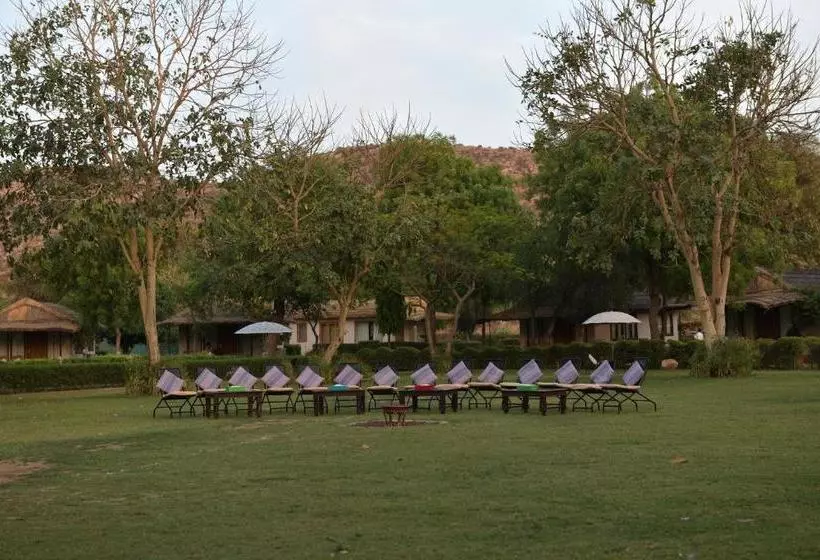 Lomakeskus Dera Village  The Clement Retreats