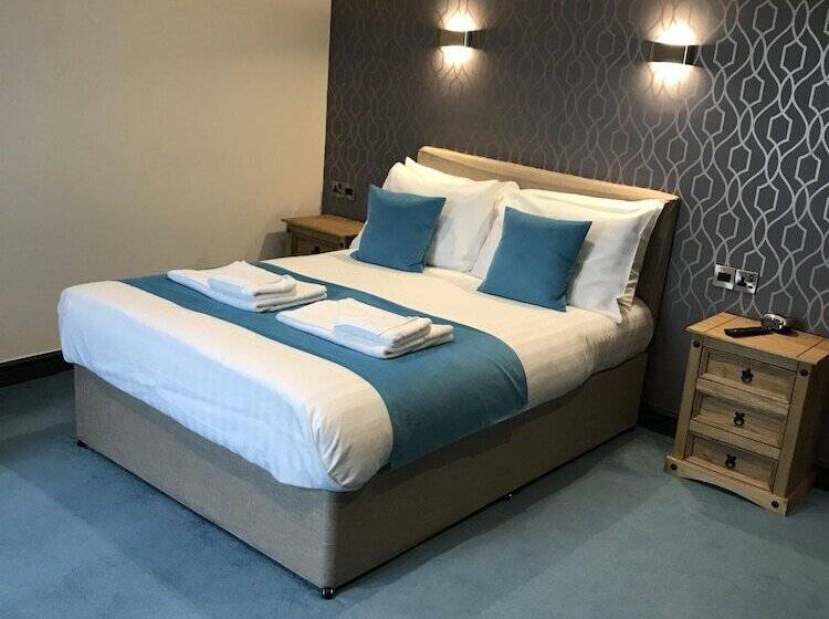 تختخواب و صبحانه Barmouth Beach Club